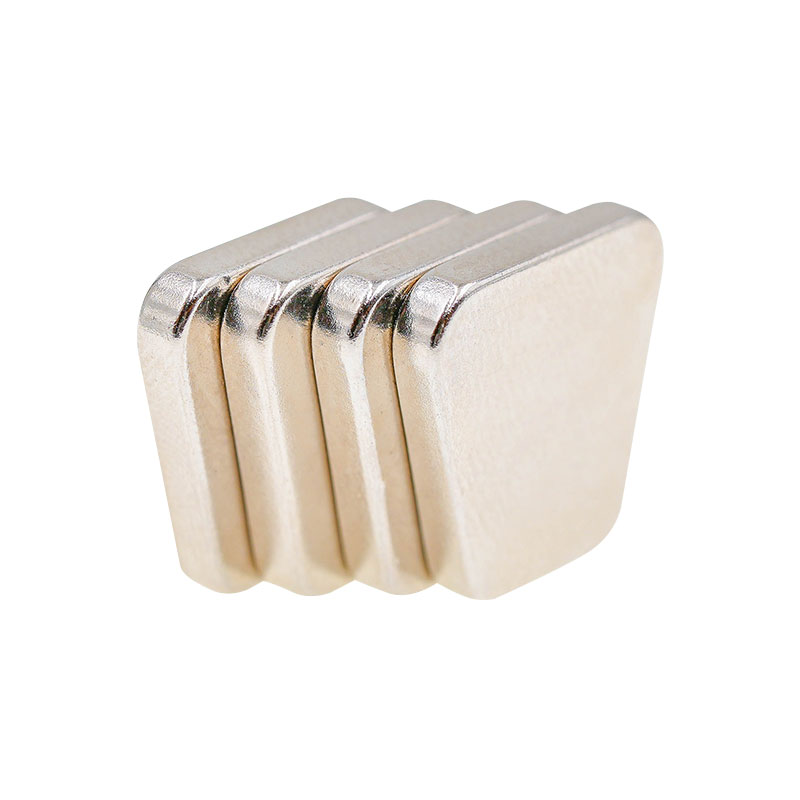 Permanent magnet för trapets